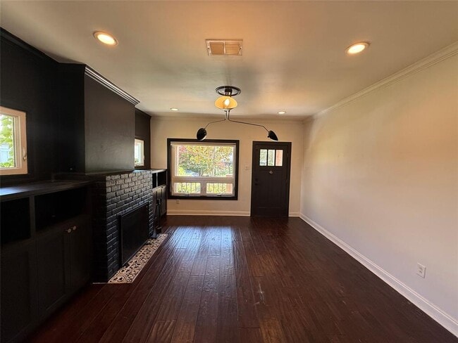Building Photo - 4606 Depew Ave