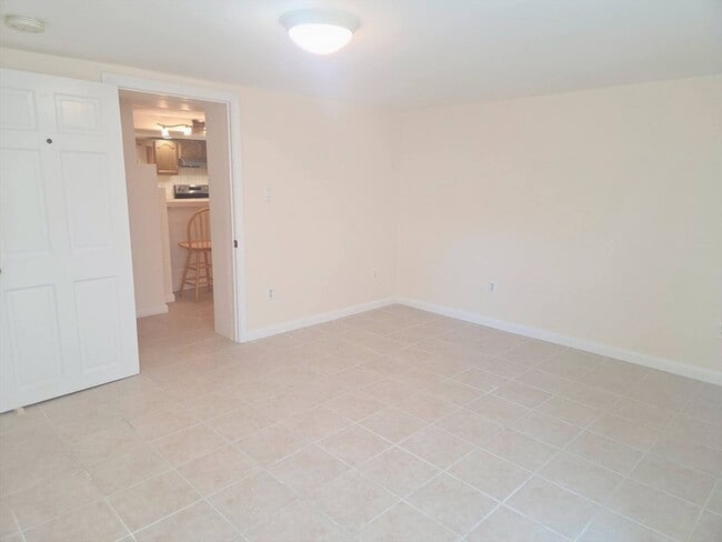 Building Photo - 299 Crescent Ave