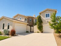 Building Photo - Spacious 5 (or 6) Bedroom House with attached ADU in Winchester for Rent