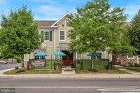 Building Photo - 3 N Sycamore St