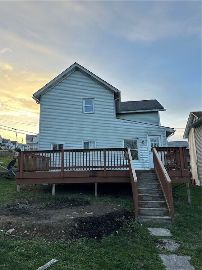 Building Photo - 415 Fairview Ave