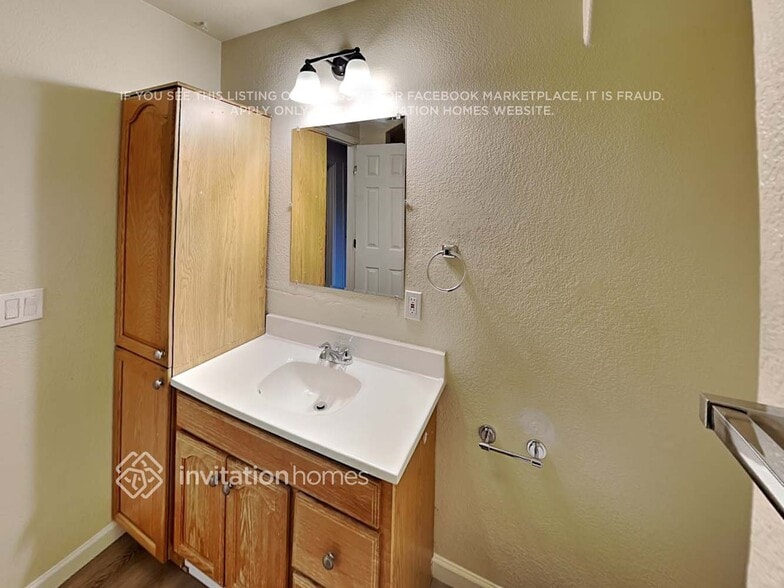 Building Photo - 8963 W Arbor Ave