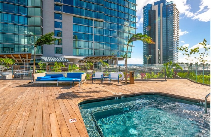 Building Photo - 1001 Queen St