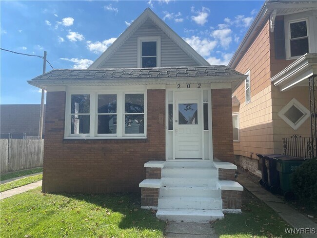 Primary Photo - 202 N Ogden St