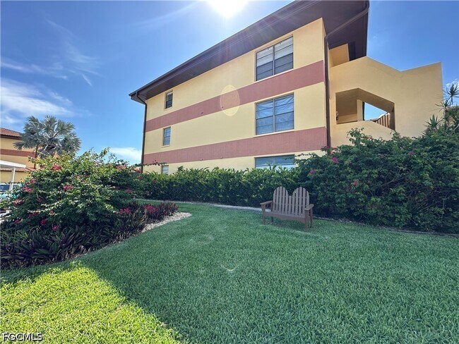 Building Photo - 6136 Whiskey Creek Dr