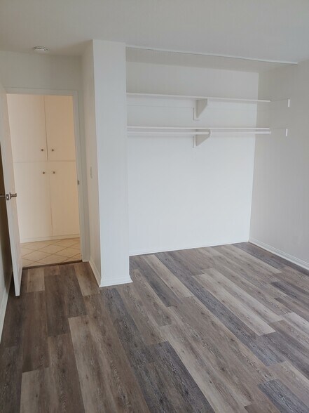 Building Photo - 3700 Dean Dr