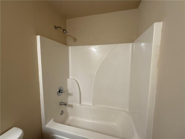 Building Photo - 1045 Township Cir