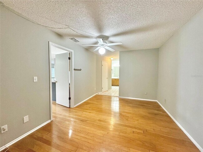 Building Photo - 8302 Waterview Way