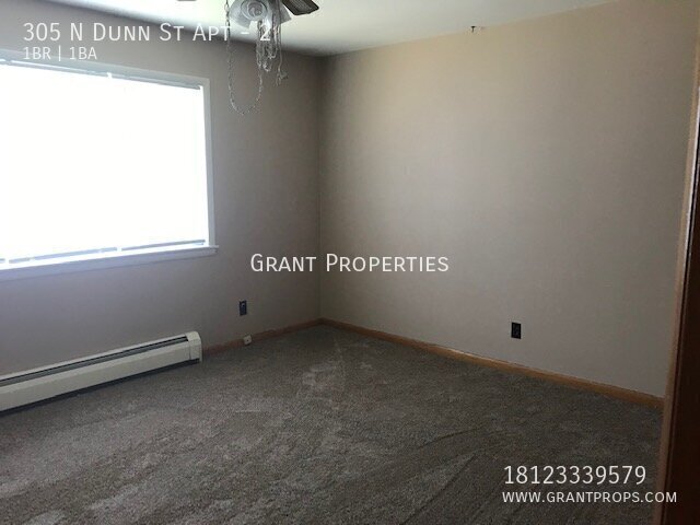 Building Photo - 305 N Dunn St