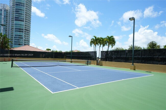 Building Photo - 90 Alton Rd