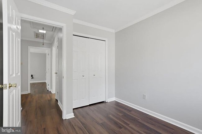 Building Photo - 2369 Southgate Square