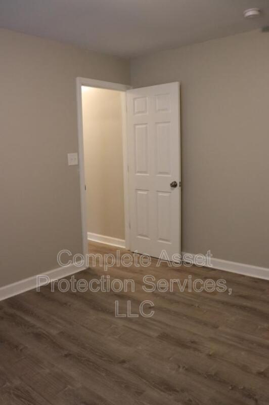 Building Photo - 2873 New Hampshire St