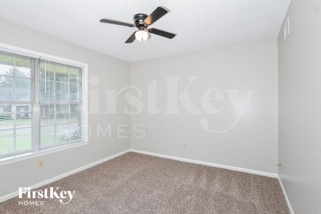 Building Photo - 5590 Montpelier Dr