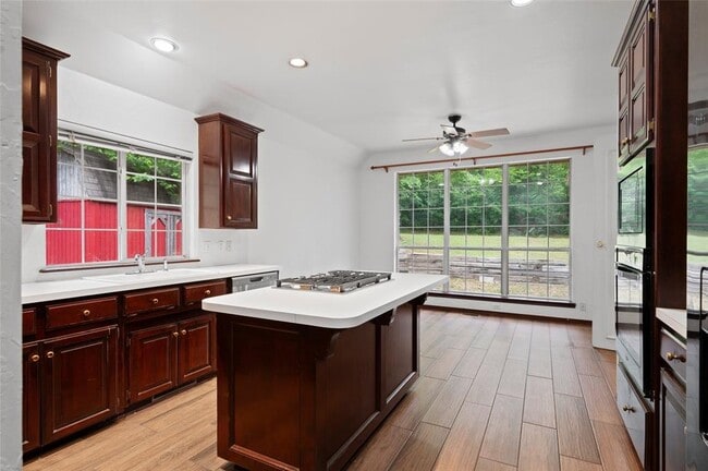 Building Photo - 205 Berkshire Dr