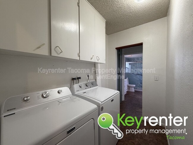 Building Photo - 4902 N 16th St