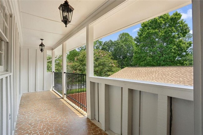 Building Photo - 5224 N Peachtree Rd