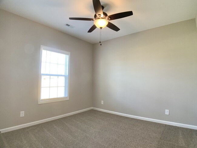 Building Photo - 421 Ayden Ln