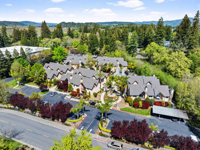 Building Photo - 218 Foss Creek Cir