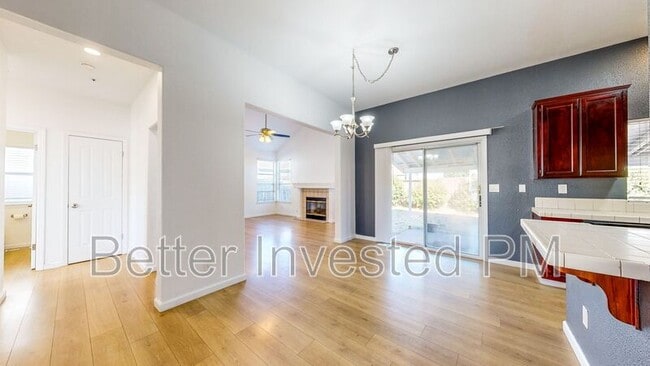 Building Photo - 430 Merlot Dr