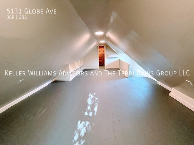 Building Photo - 5131 Globe Ave
