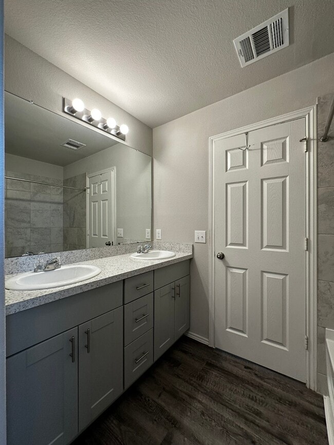 Building Photo - 23330 Briarstone Hbr Trl