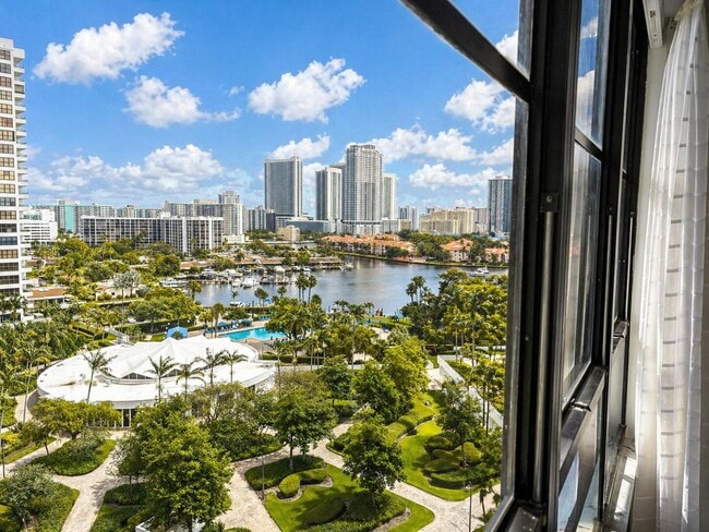 Building Photo - 600 Three Islands Boulevard