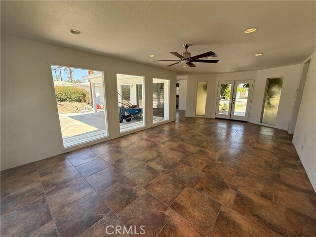 Building Photo - 170 N Palm Canyon Dr