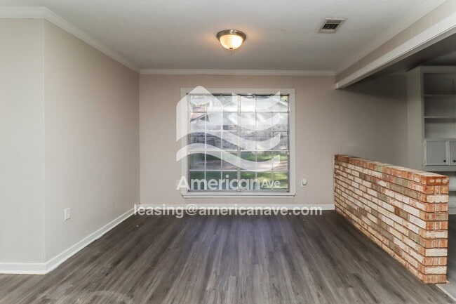 Building Photo - 1514 Edgewood Pl