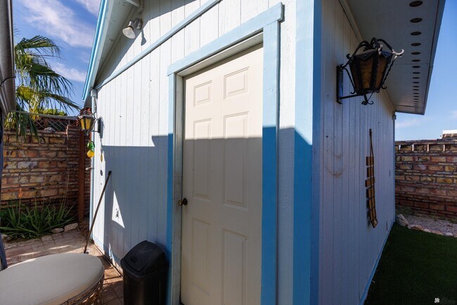 Building Photo - 13239 E 49th Dr