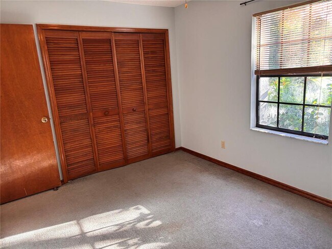 Building Photo - 780 W Ludlum Dr