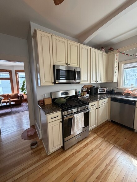 Building Photo - 1504 Grand Ave