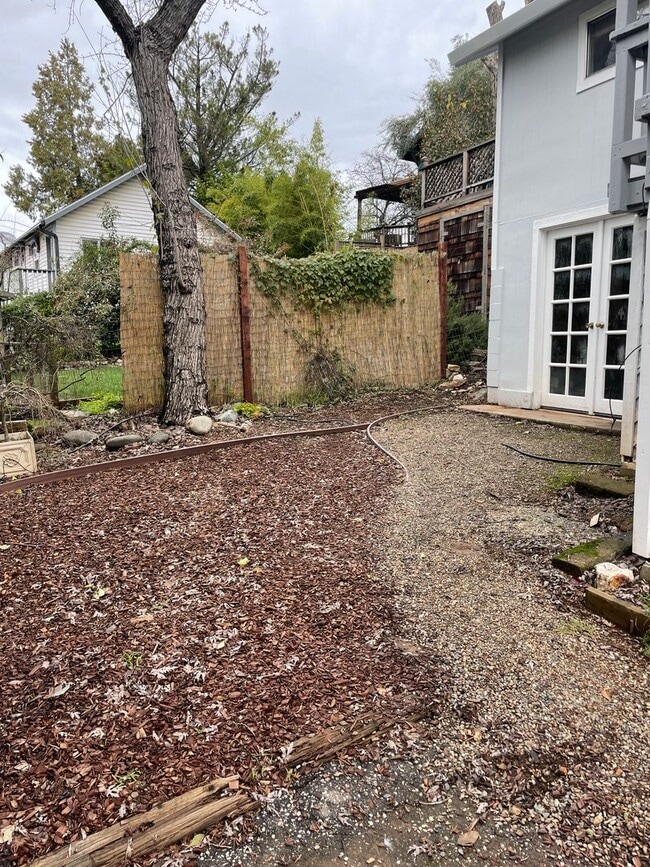 Building Photo - Quaint 2 Bedroom, 1 Bath House: Steps Away from Historic Old Town Auburn