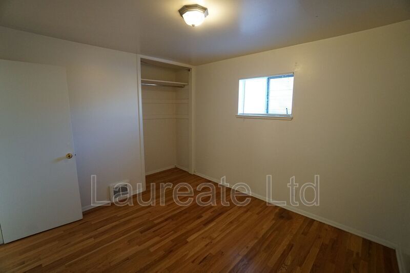 Building Photo - 1818 S Dahlia St