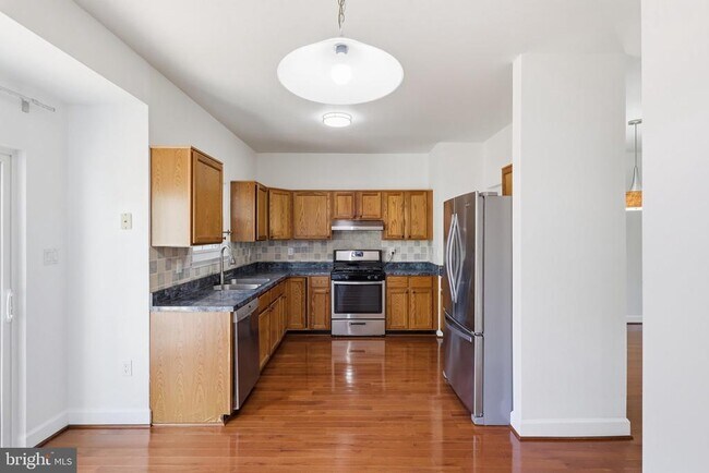 Building Photo - 14214 Beddingfield Way