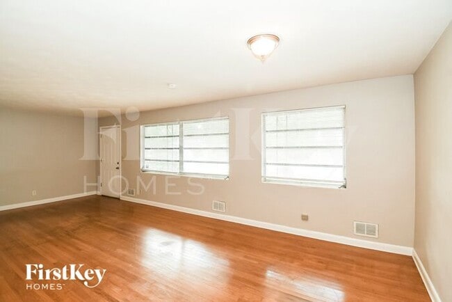 Building Photo - 3741 Culp Dr