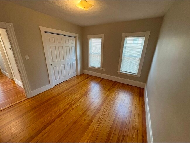 Building Photo - 83 Swan St