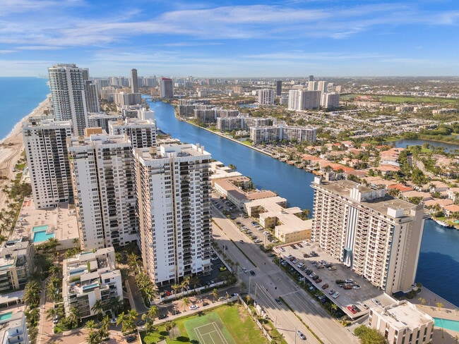 Building Photo - 1600 S Ocean Dr