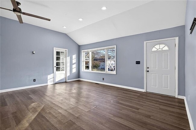 Building Photo - 1173 Fenwood St SW