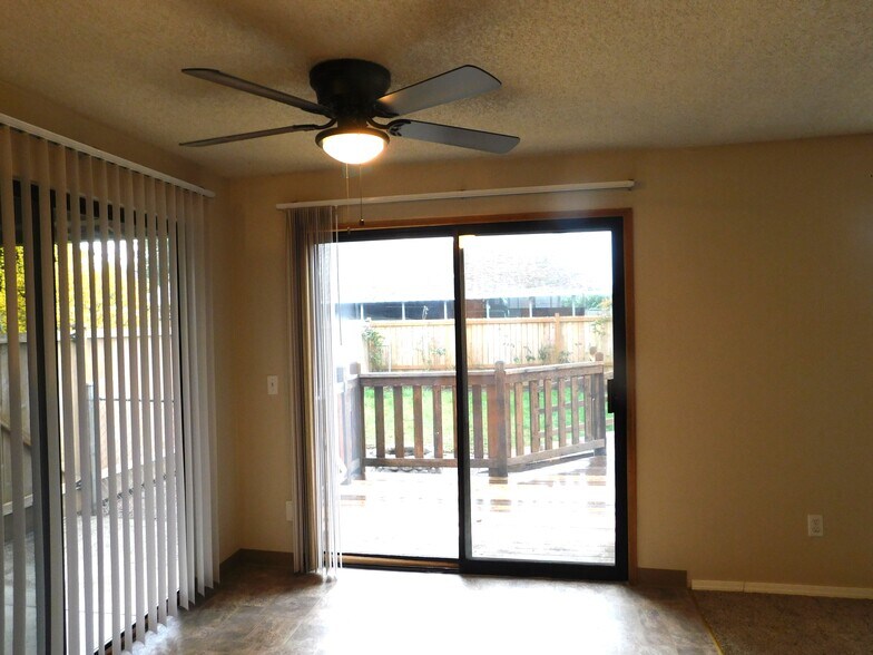 Building Photo - 12123 108th Avenue Ct E