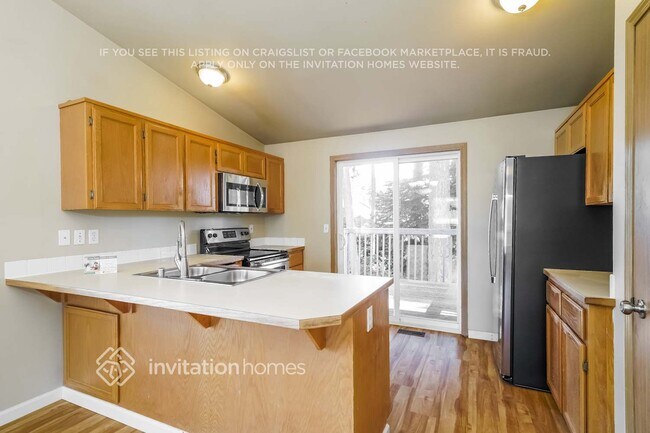 Building Photo - 17407 17th Ave E