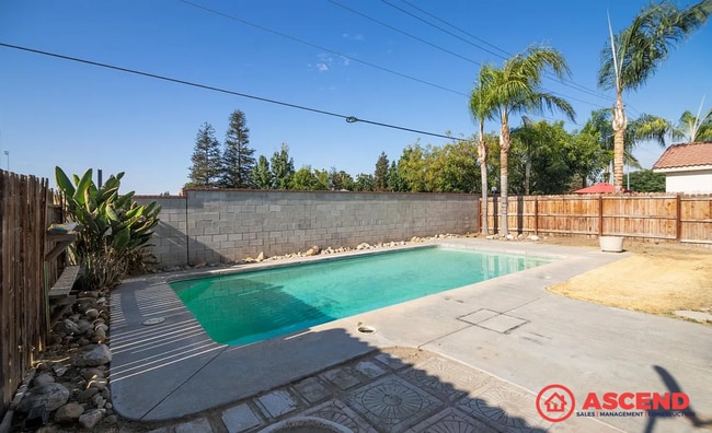 Building Photo - 10706 Tivoli Ct