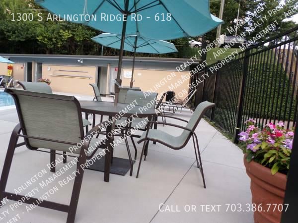 Building Photo - 1300 S Arlington Ridge Rd