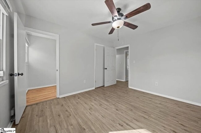 Building Photo - 213 Fisher Ave