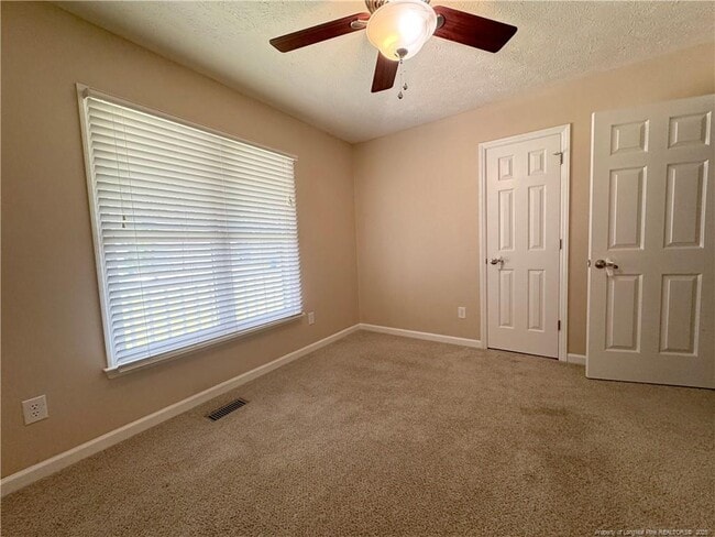 Building Photo - 699 Dowfield Dr