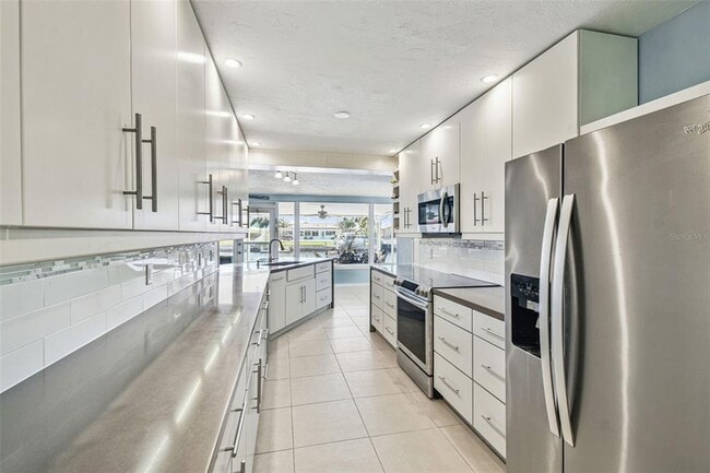 Building Photo - 5050 Porpoise Pl