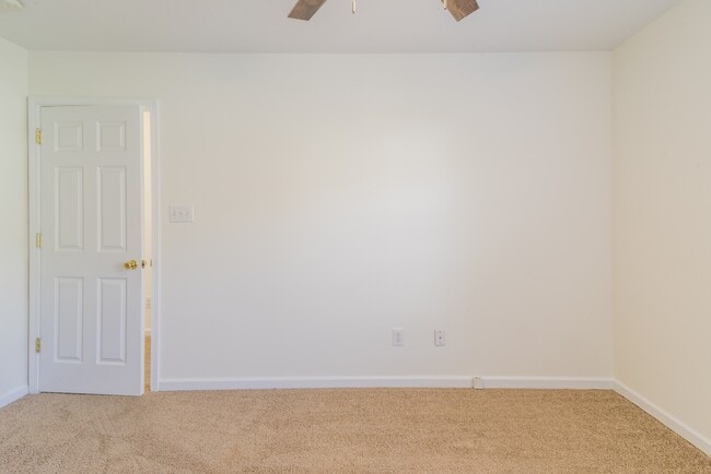 Building Photo - 18457 Streamline Ct