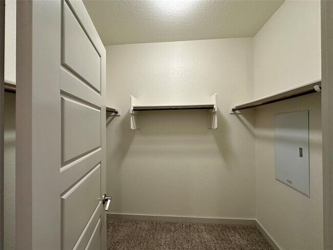 Building Photo - 5132 Vanner Path