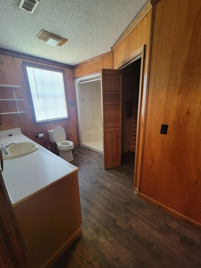 Building Photo - Home in Nashville GA