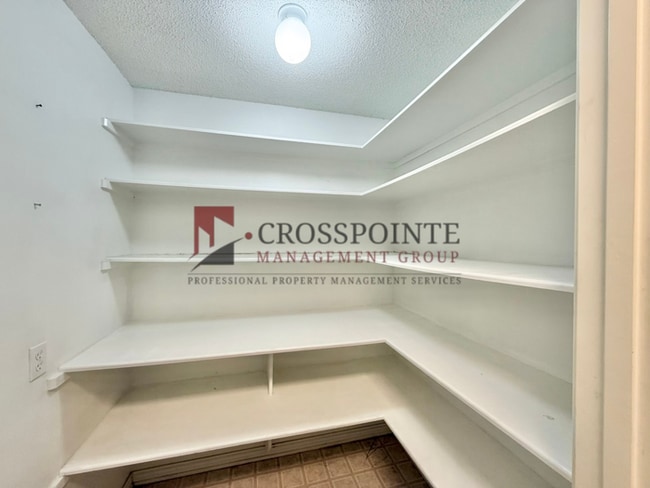 Building Photo - Tour Today! Charming 3-Bedroom, 2-Bath Home with Cozy Fireplace!