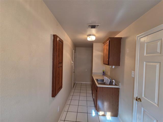 Building Photo - 2308 Welch Pl